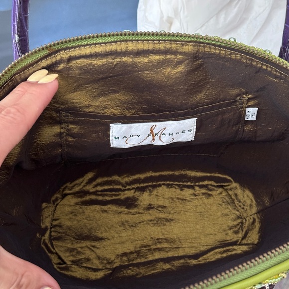 Mary Frances Vintage Vibrant Hand Sewn Beaded Silk Hand Bag/Purse. - Picture 10 of 11